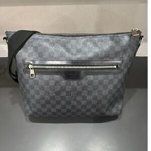 Louis Vuitton Damier Graphite Mick MM